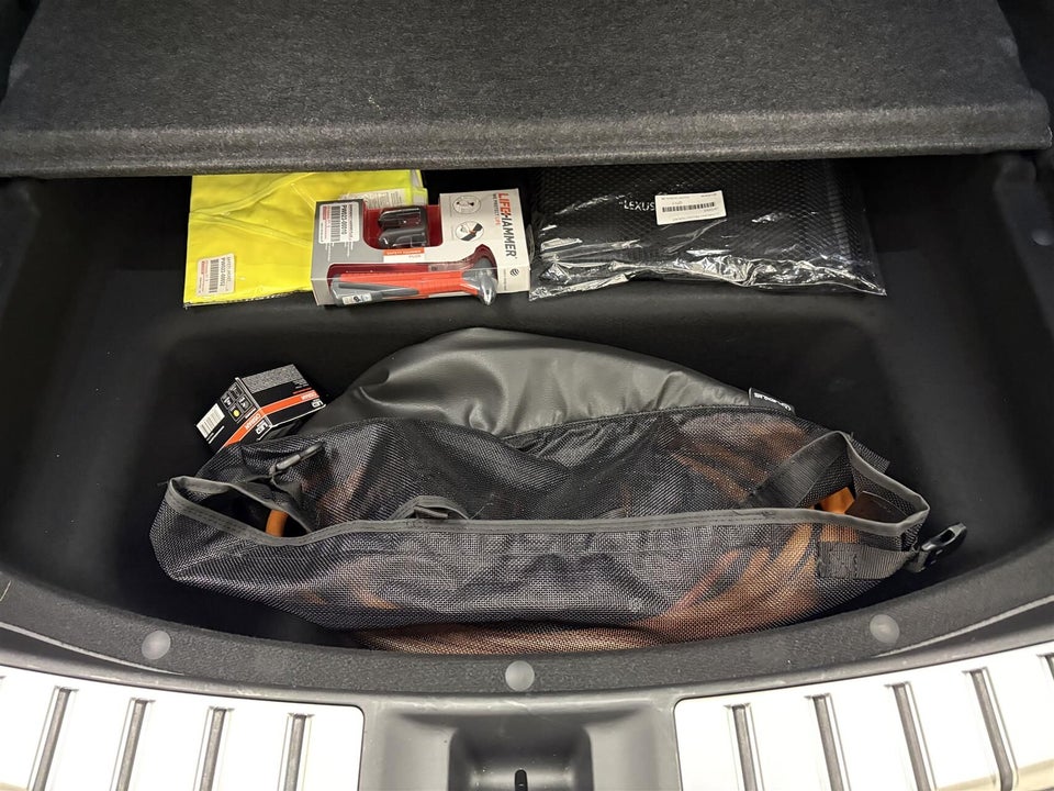 Lexus RZ300e Luxury 5d