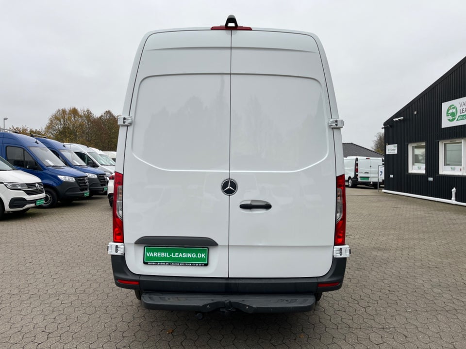 Mercedes Sprinter 319 3,0 CDi A2 Kassevogn aut. RWD