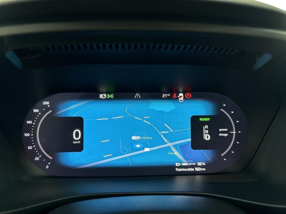 Volvo XC40 ReCharge Extended Range Plus 5d