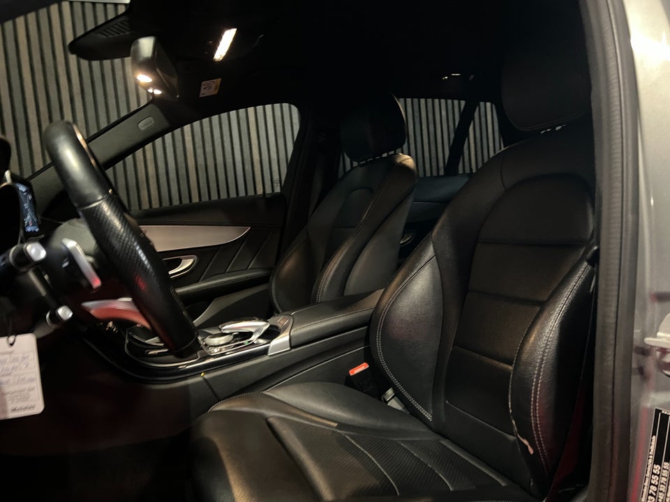 Mercedes C200 2,0 AMG Line stc. aut. 5d