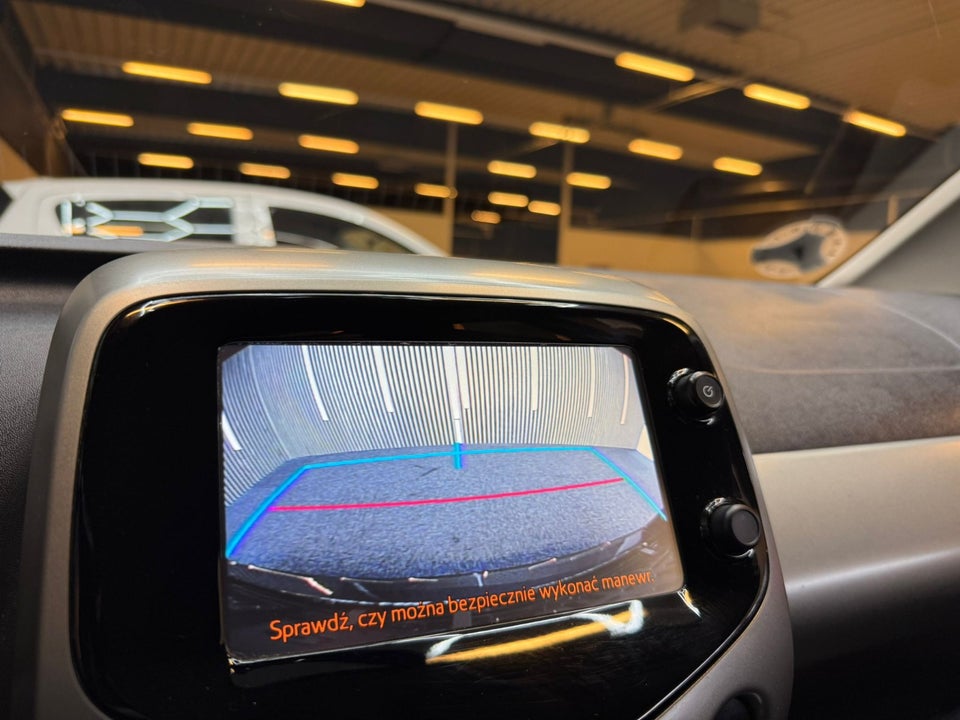 Toyota Aygo 1,0 VVT-i x-touch 5d