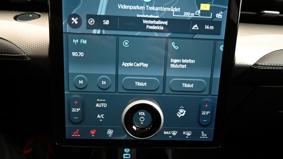 Ford Mustang Mach-E 68 Standard Range 5d