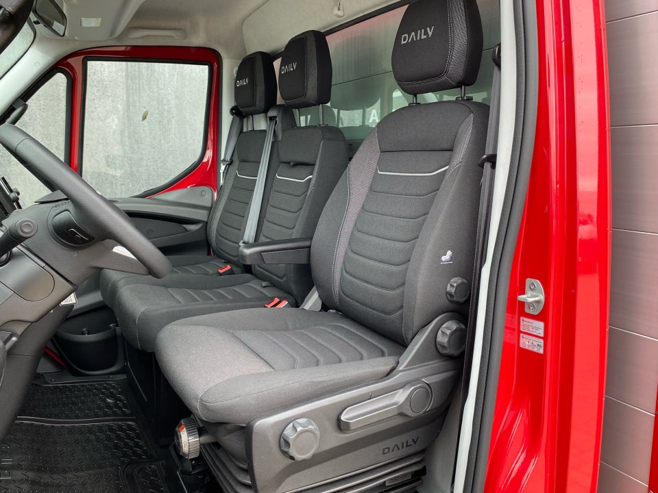 Iveco Daily 3,0 35S18 4100mm Lad AG8