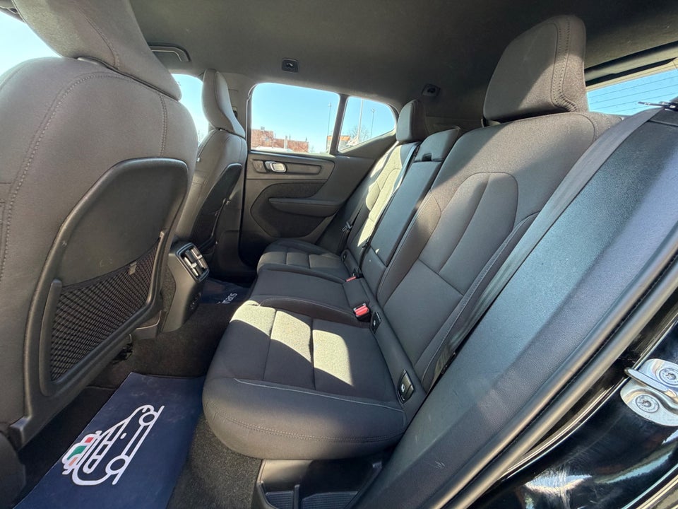 Volvo XC40 ReCharge Core 5d