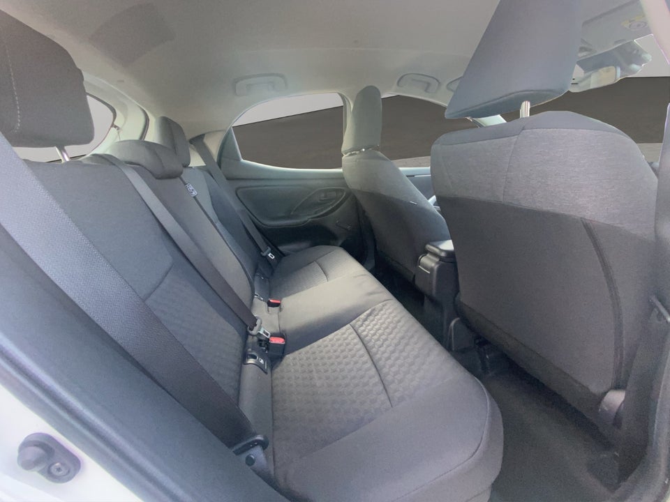 Toyota Yaris 1,5 Hybrid Essential e-CVT 5d