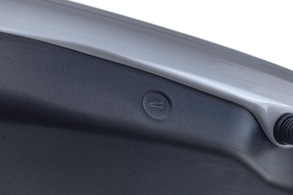 Tesla Model 3 RWD 4d