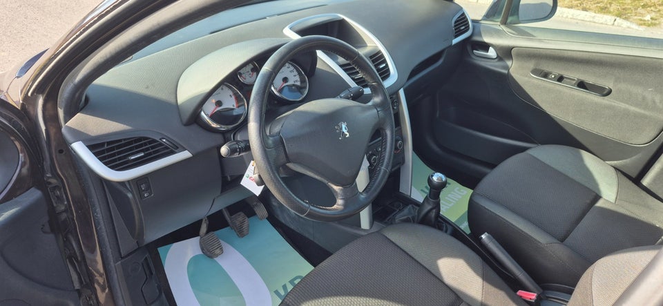 Peugeot 207 1,6 HDi 92 Active 5d