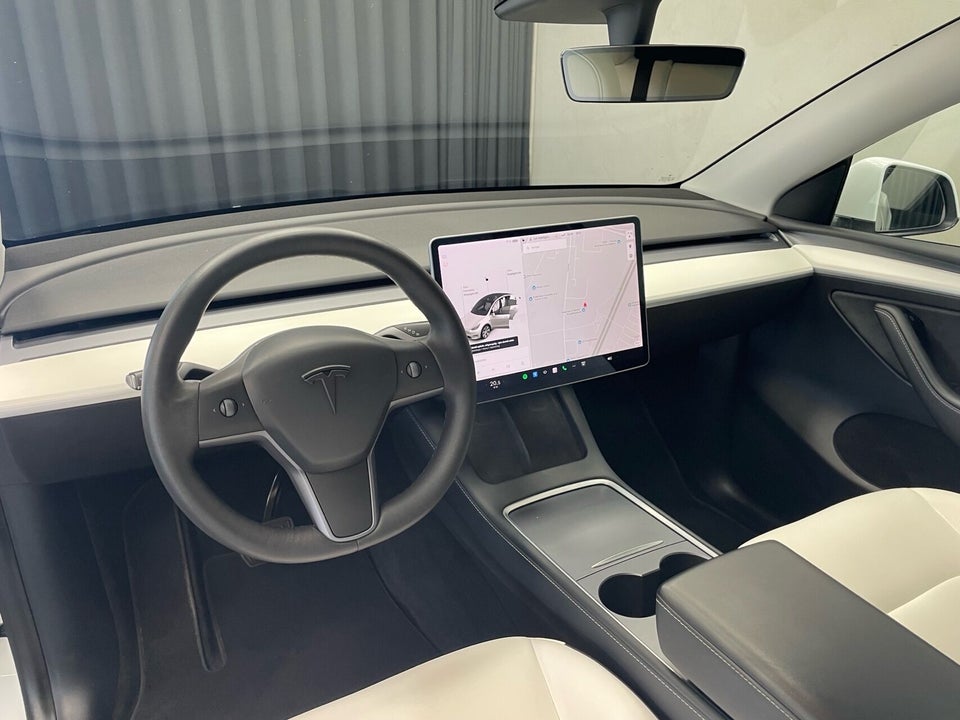 Tesla Model Y Long Range AWD 5d
