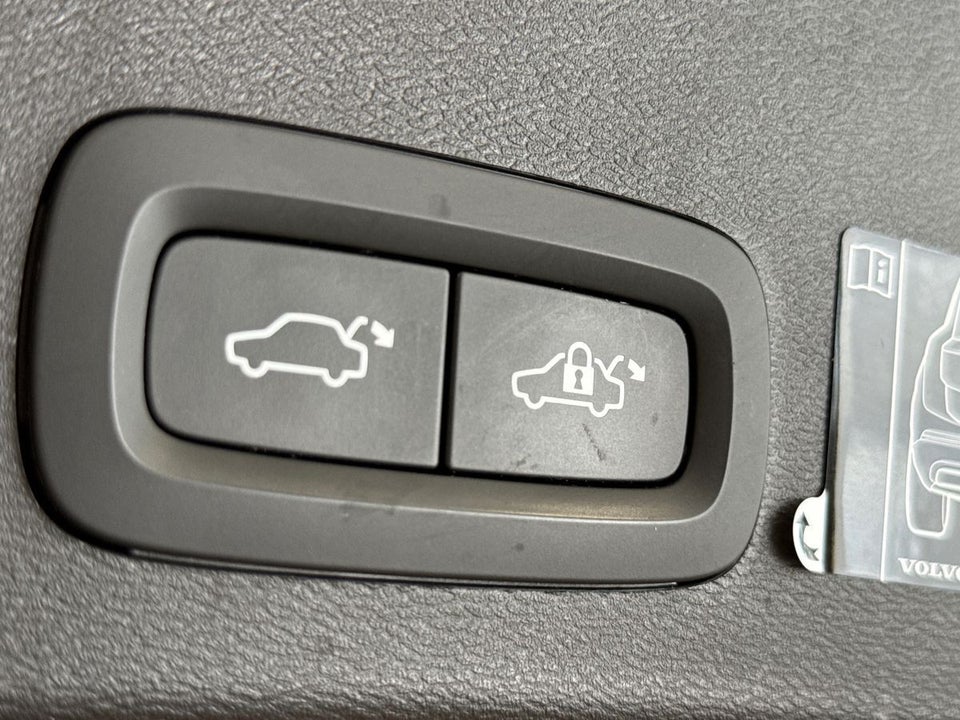 Volvo XC40 1,5 T4 ReCharge Inscription X aut. 5d