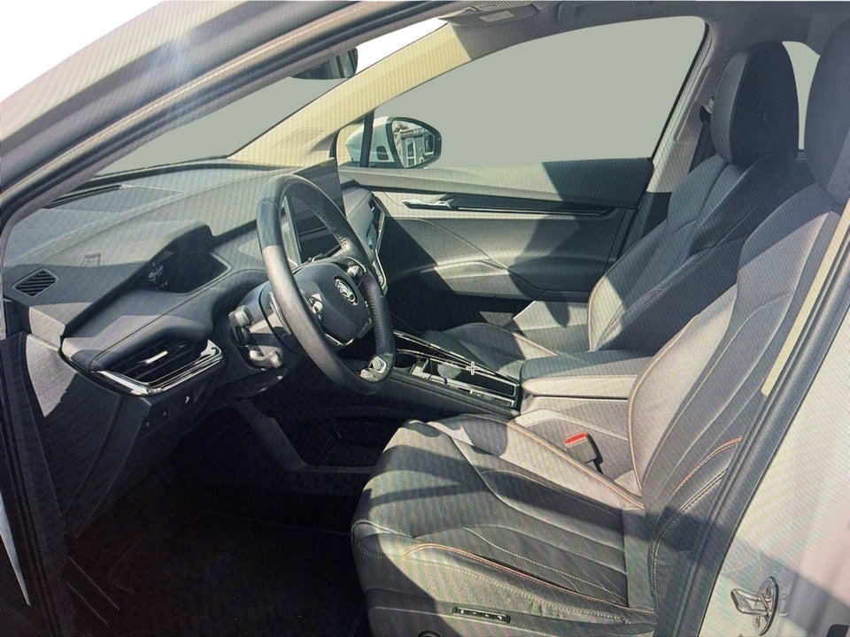 Skoda Enyaq 80 iV Suite 5d