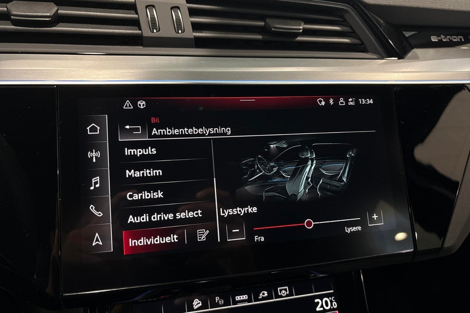 Audi Q8 e-tron 50 S-line quattro 5d