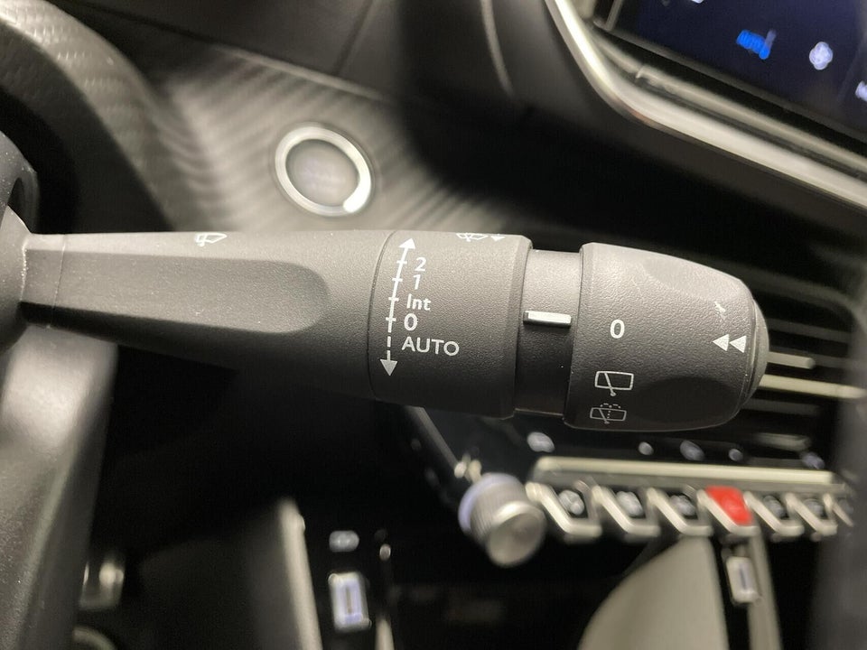 Peugeot e-2008 54 GT 5d