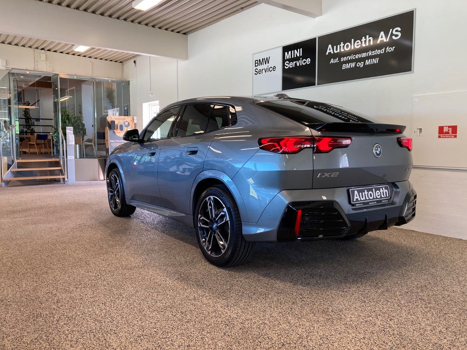 BMW iX2 xDrive30 M-Sport 5d