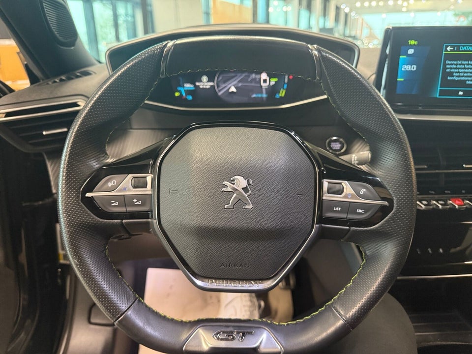 Peugeot e-2008 50 GT Pack 5d