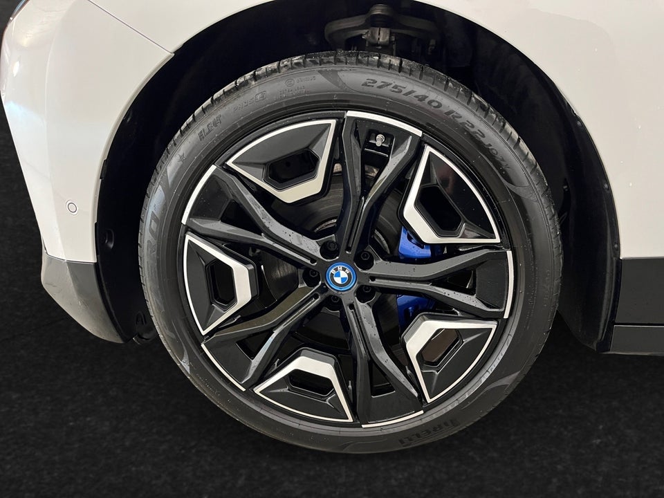 BMW iX xDrive40 Sport 5d