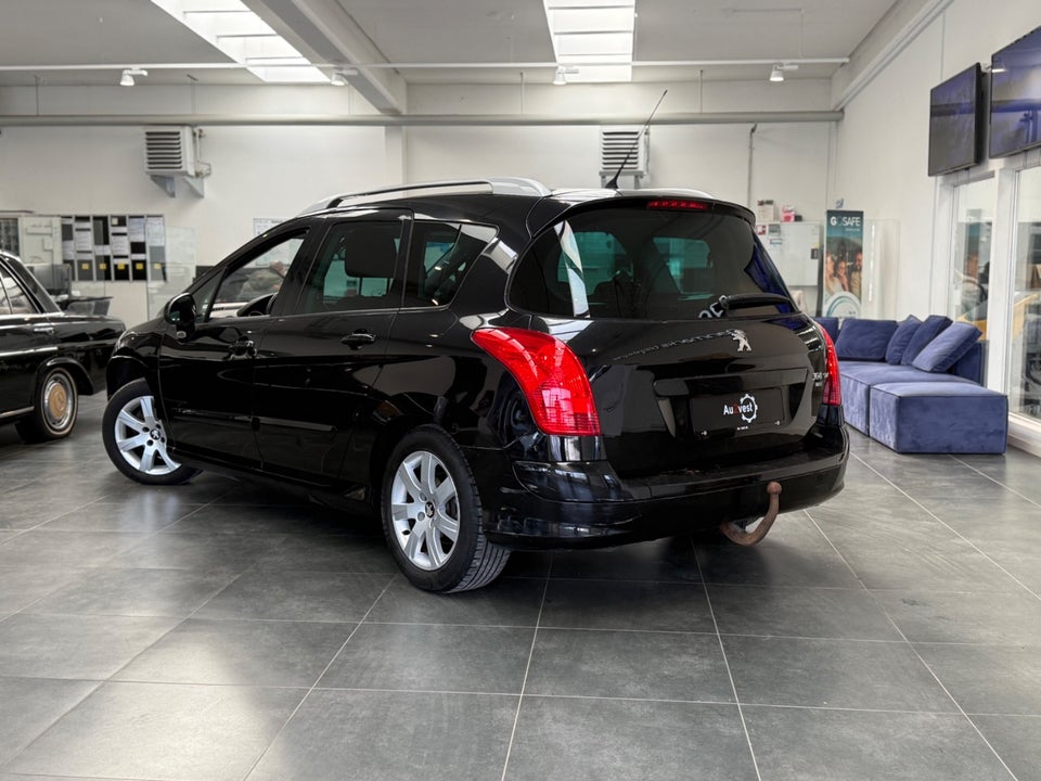 Peugeot 308 1,6 HDi 109 Comfort+ 5d