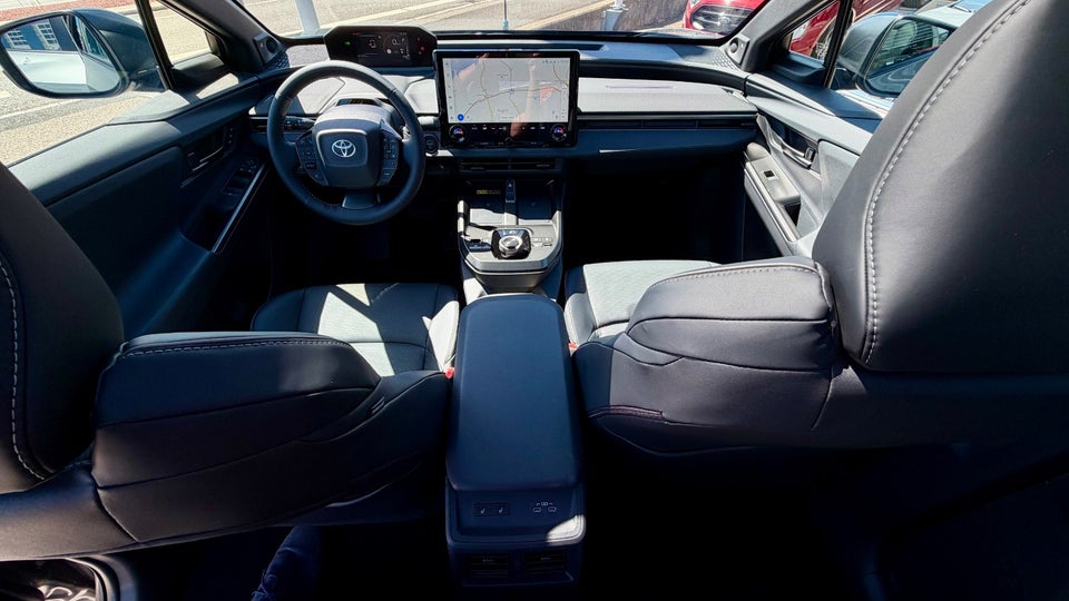 Toyota bZ4X 73 Lounge & Sky AWD 5d
