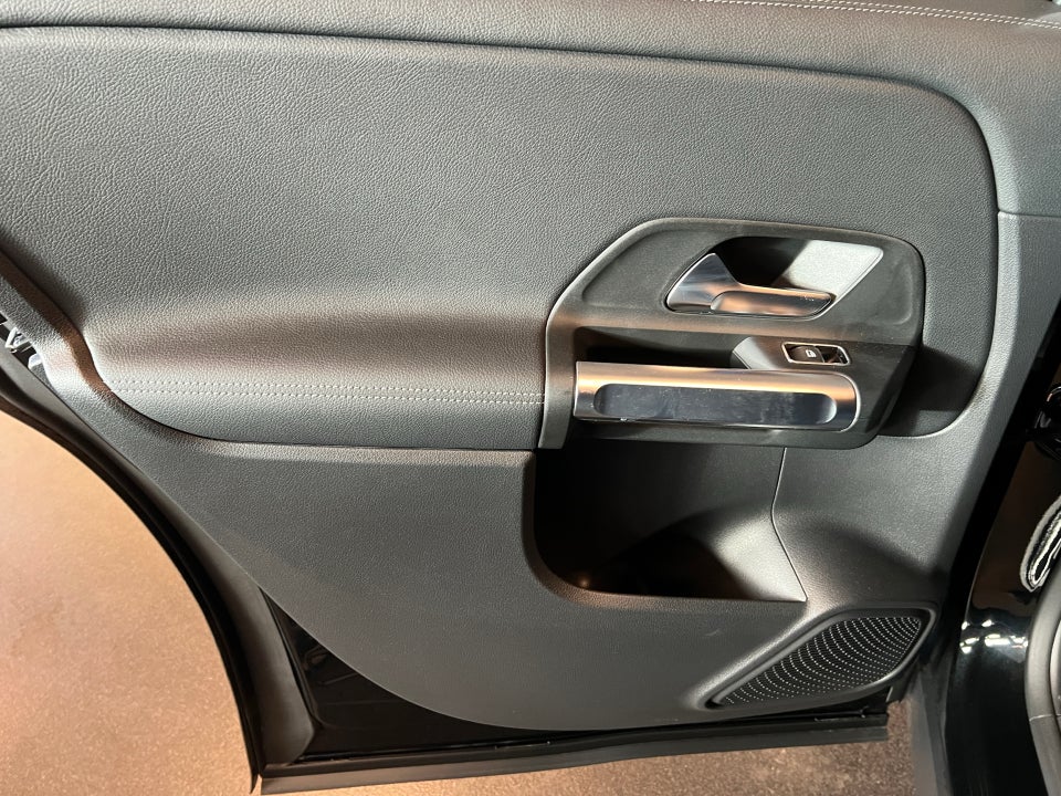 Mercedes EQB250+ Progressive Advance Plus 5d