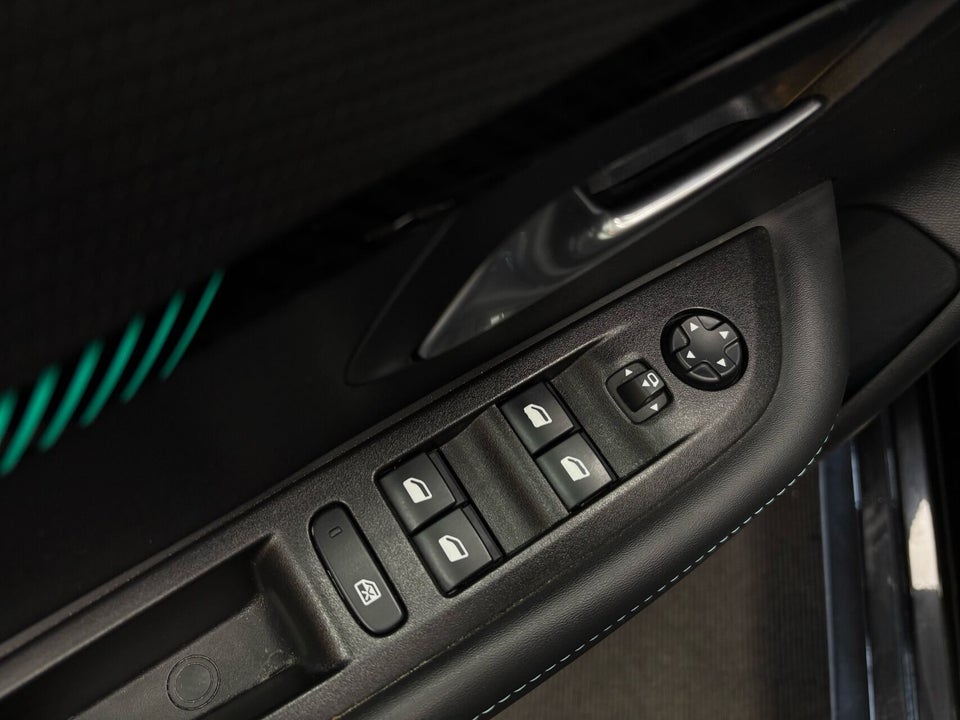 Peugeot 208 1,2 PureTech 100 Edition:210+ 5d