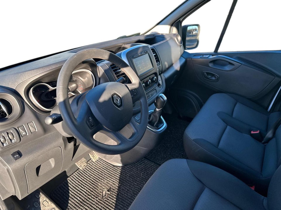 Renault Trafic T29 2,0 dCi 145 L2H1 EDC