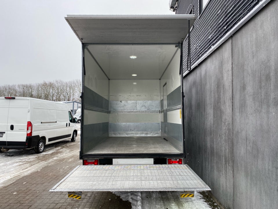 Iveco Daily 3,0 35C15 Alukasse m/lift 2d