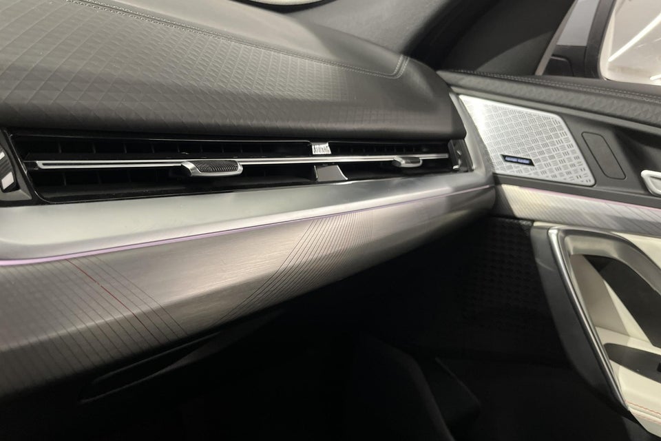 BMW iX2 eDrive20 M-Sport 5d