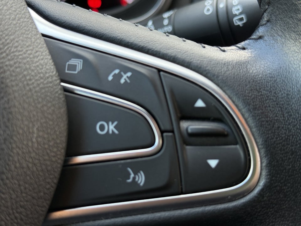 Renault Megane IV 1,3 TCe 140 Zen Sport Tourer 5d