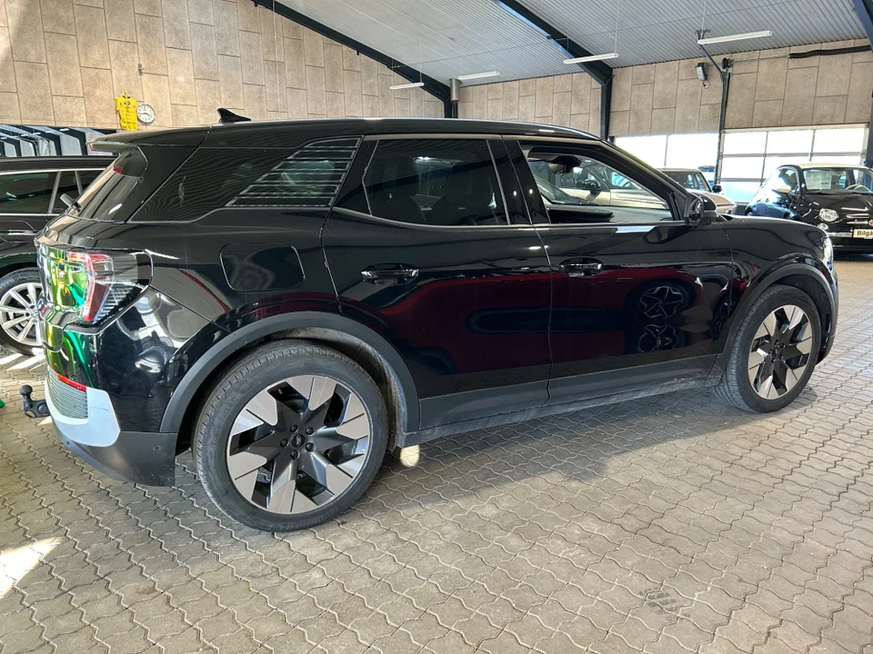 Ford Explorer 79 Premium Extended Range AWD 5d