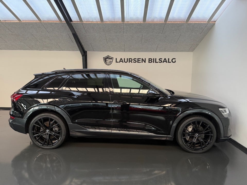 Audi e-tron 50 S-line quattro 5d