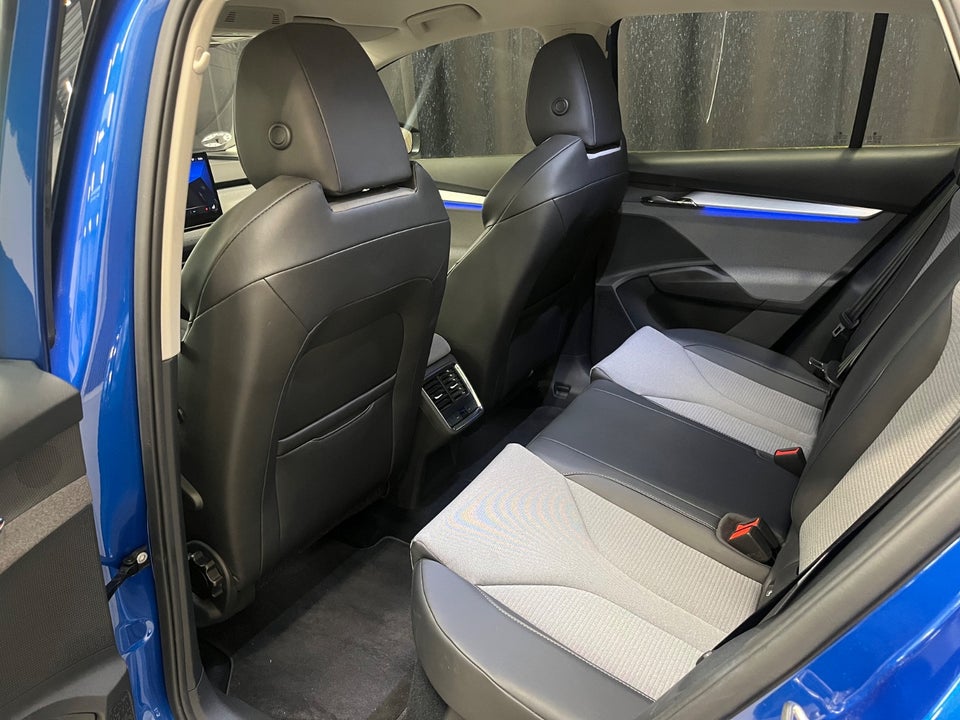 Skoda Enyaq 80 iV Loft 5d