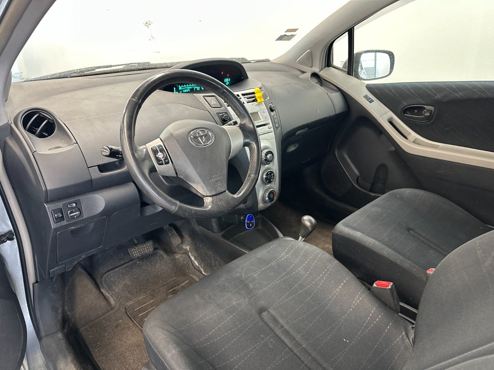 Toyota Yaris 1,3 Luna M/M 3d
