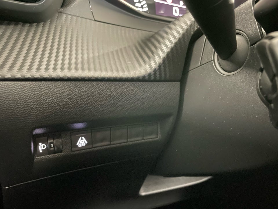 Peugeot 2008 1,2 PureTech 130 Vision Pack EAT8 5d