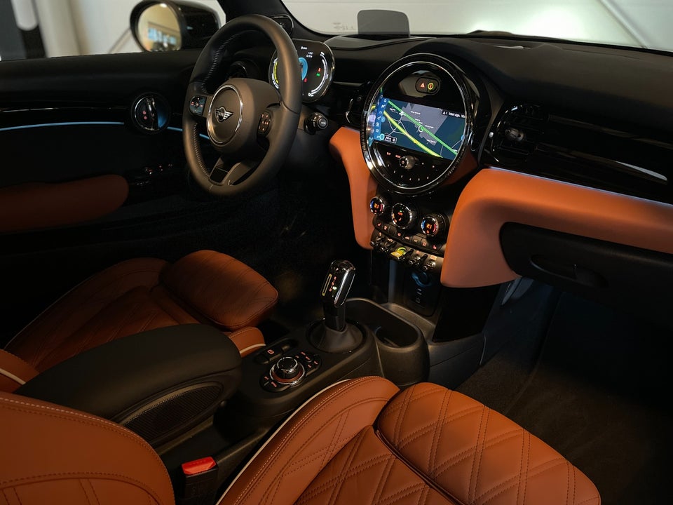 MINI Cooper SE Maximise 3d