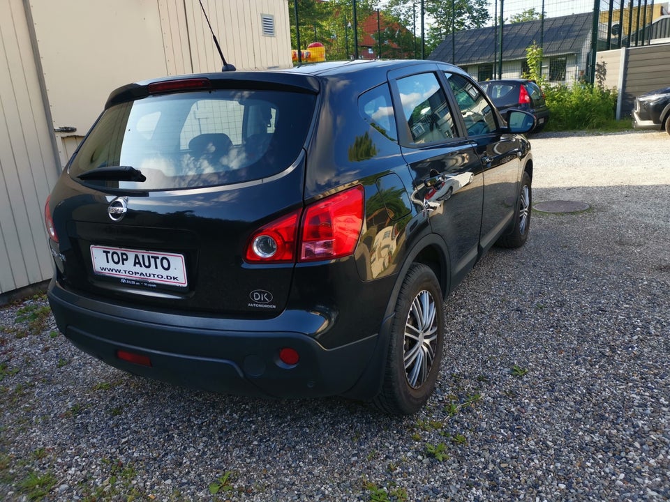 Nissan Qashqai 2,0 Tekna 5d
