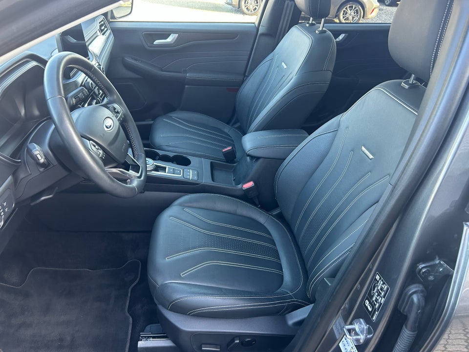 Ford Kuga 2,5 PHEV Vignale CVT 5d