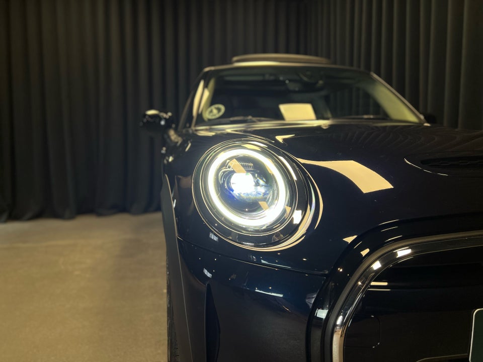 MINI Cooper SE Camden Edition 3d