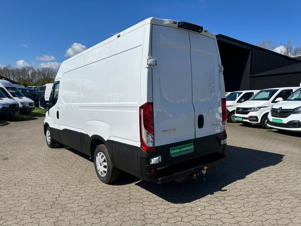 Iveco Daily 3,0 35S17 12m³ Van