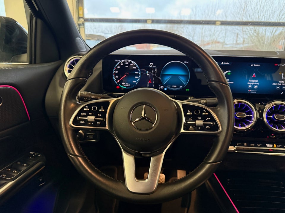 Mercedes EQA300 Progressive 4Matic 5d