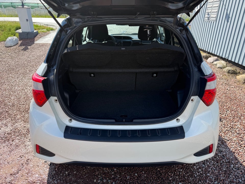 Toyota Yaris 1,5 Hybrid Flavour e-CVT 5d