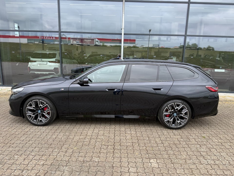 BMW i5 eDrive40 Touring M-Sport Pro 5d