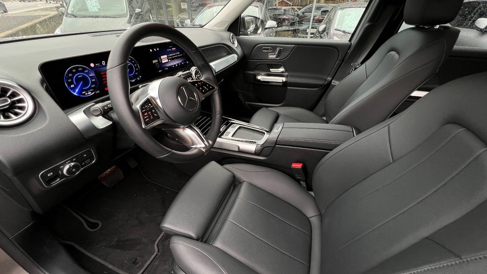 Mercedes EQB300 Progressive Advance 4Matic 5d