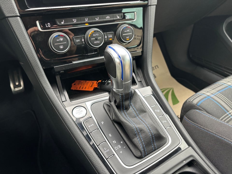 VW Golf VII 1,4 GTE DSG 5d