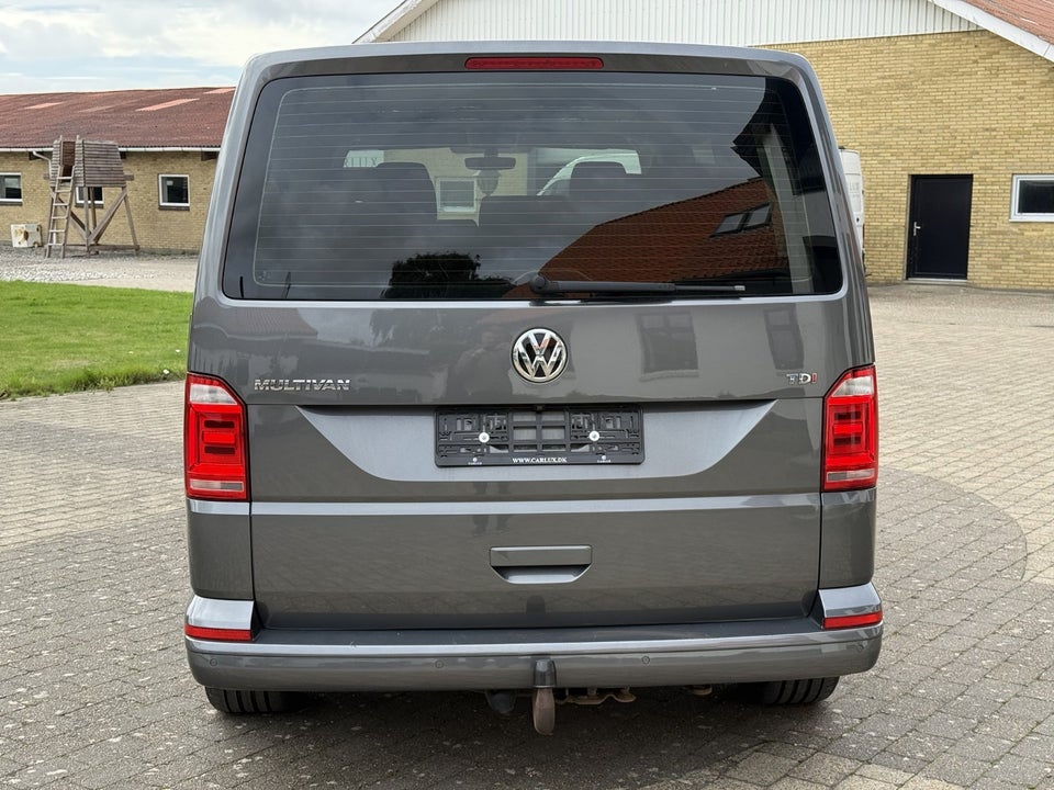 VW Multivan 2,0 TDi 150 Comfortline DSG kort