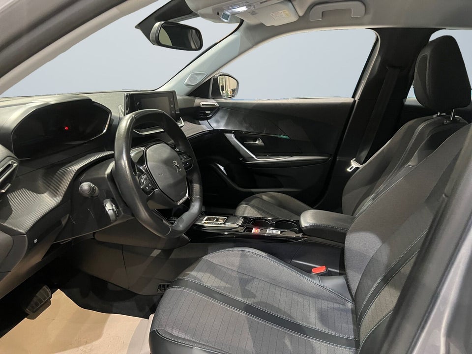 Peugeot e-2008 50 Allure 5d