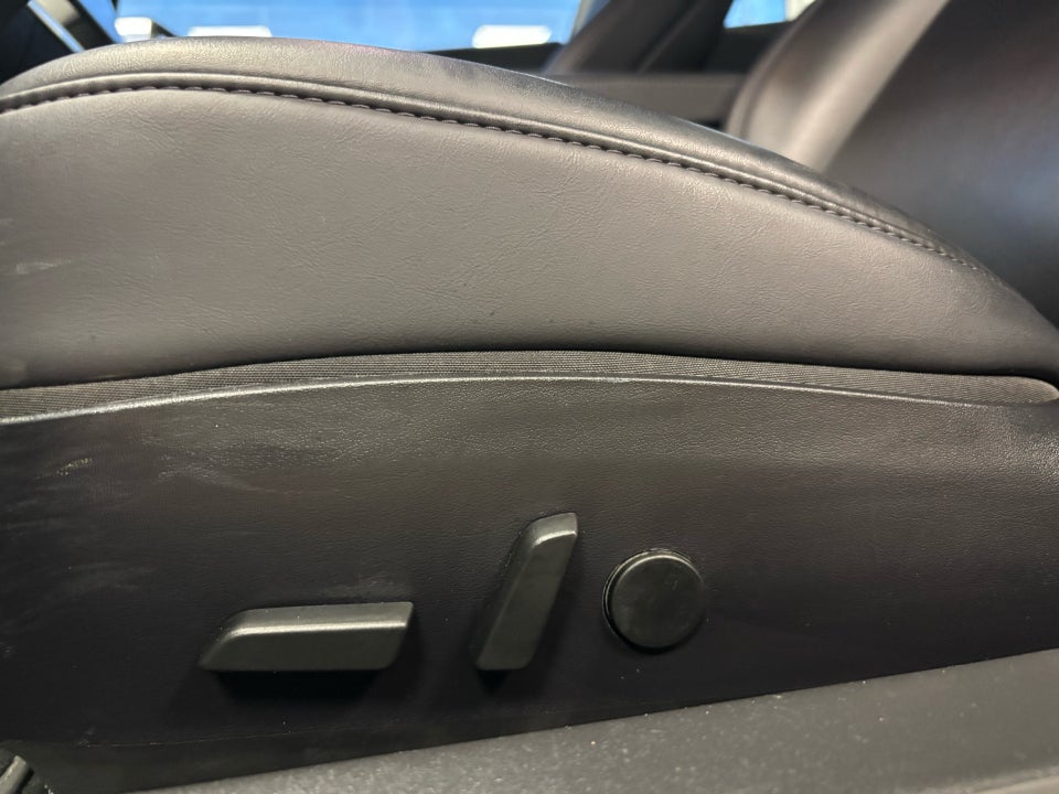 Tesla Model 3 Long Range AWD 4d