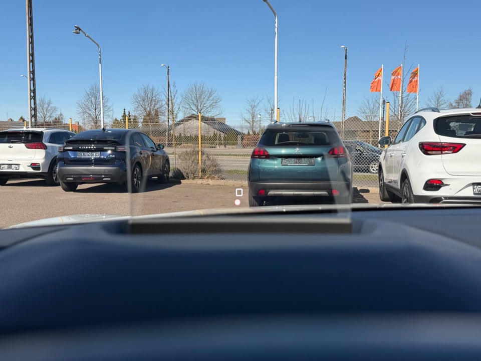 Citroën ë-C4 X 50 Shine 4d