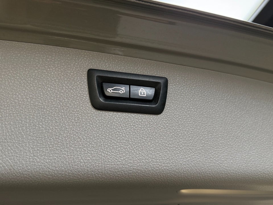 BMW 320d 2,0 Touring aut. 5d