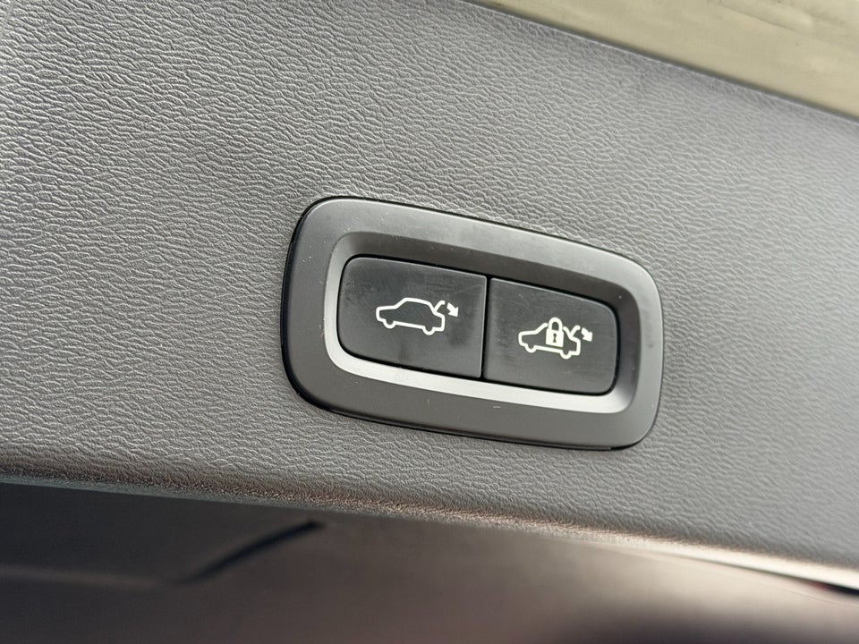 Volvo XC40 P6 ReCharge Ultimate 5d