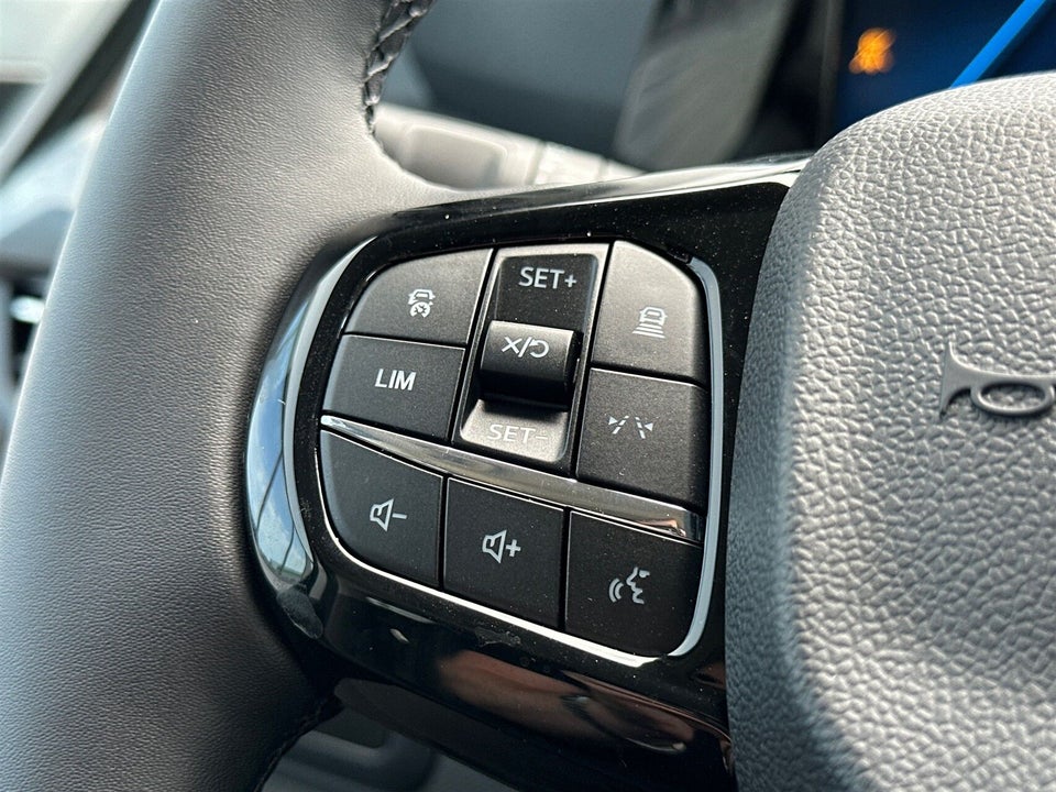 Ford E-Tourneo Custom 340L 64 Titanium X