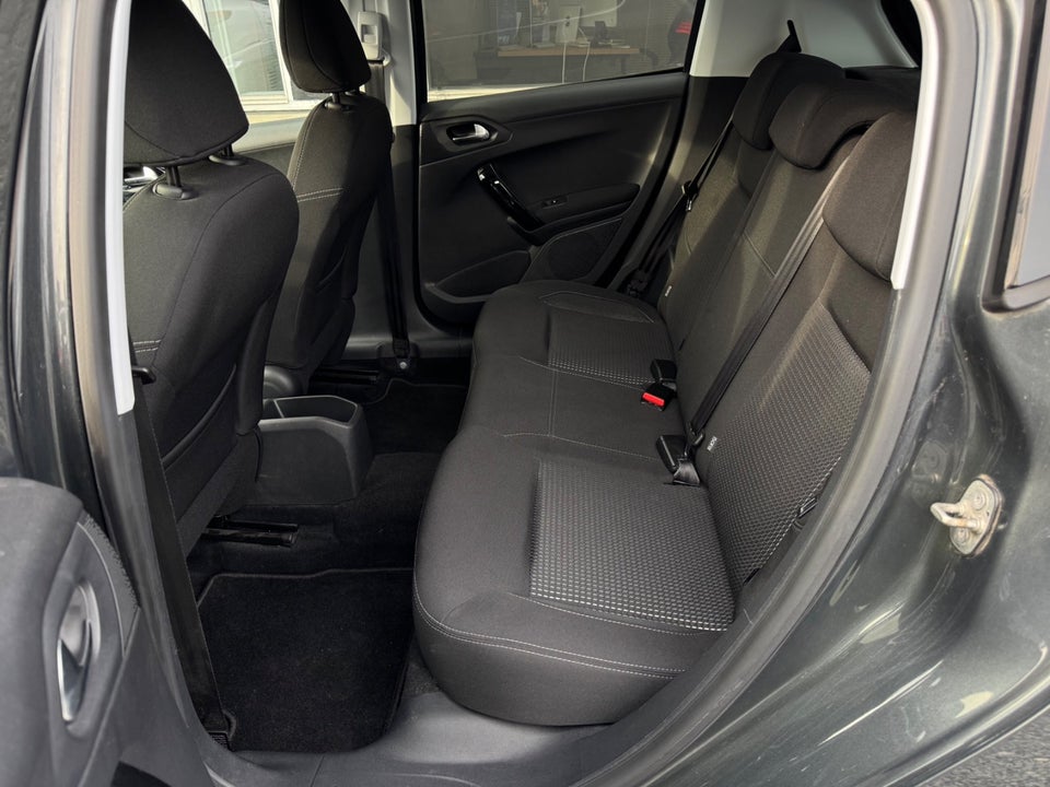 Peugeot 208 1,6 BlueHDi 100 Allure 5d